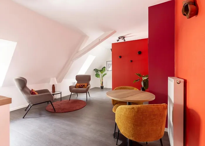 Aparthotel Travel Homes - Republic, Charm In The Heart Of 3*